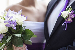 Бутоньерка для жениха в подарок!